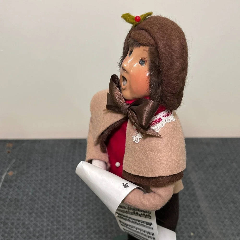 Vtg Byers Choice Caroler Child Boy Brown Hair, Sheet Music, Mint New Lace Collar